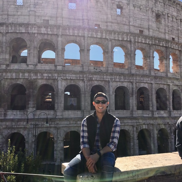 Meet your Posher, Kyle - Picture 3 of 4